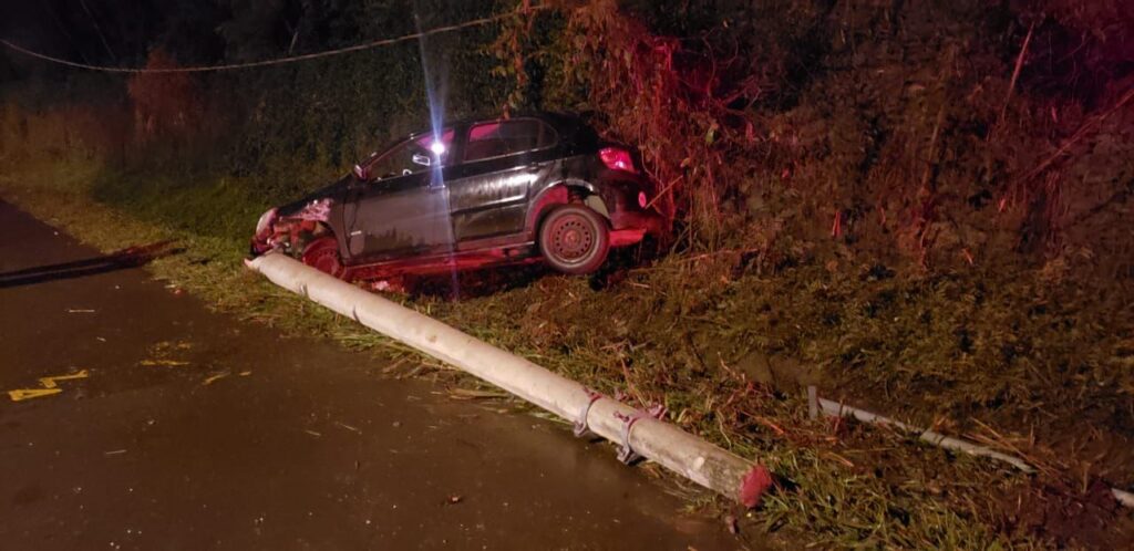 Bizarro! Excesso de umidade na quadra suspende rodada no ATP de Nápoles -  Lance!